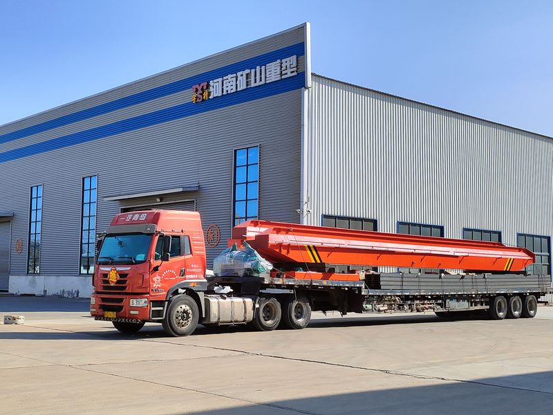電動單梁起重機，LD20t-26.8m，4臺，發(fā)往石家莊交付客戶使用。