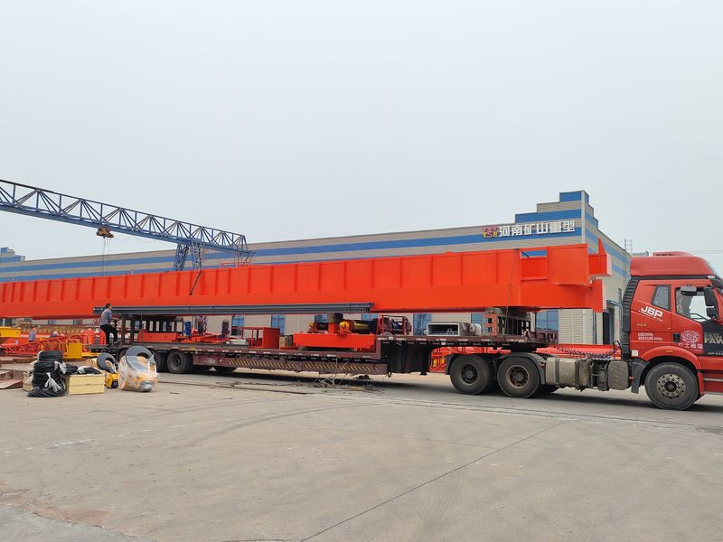 通用橋式起重機 QDXX32/5t—27.7m 制作完成，發(fā)往陜西省銅川市交付客戶使用。